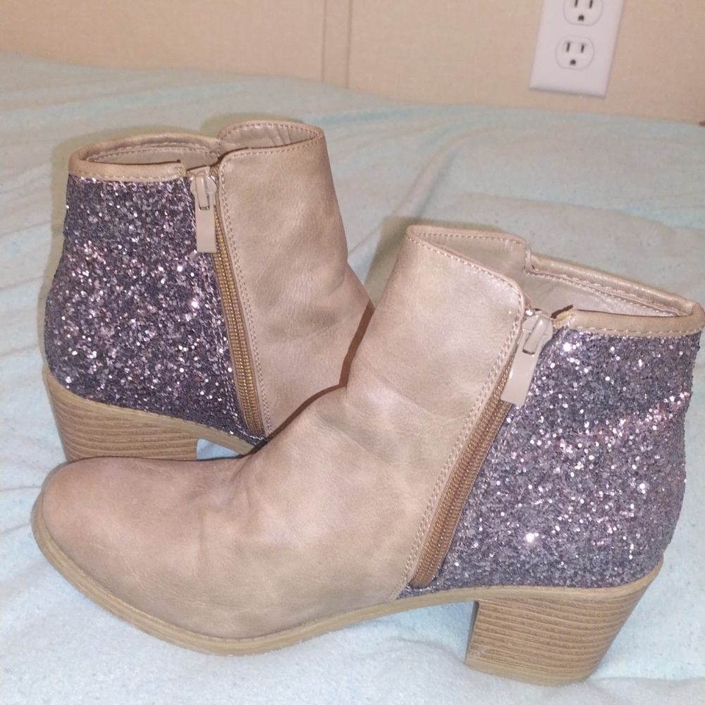 Women's Boots